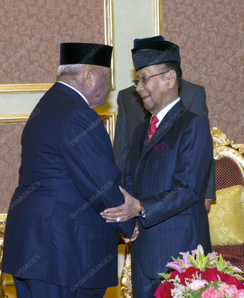 KL10_09062015_MESYUARAT_RAJA