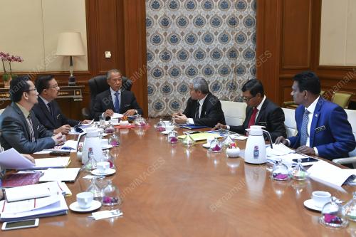 TAN SRI MUHYIDDIN YASSIN