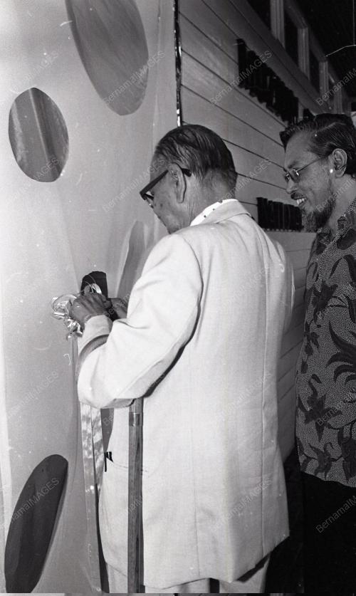 TUNKU ABDUL RAHMAN