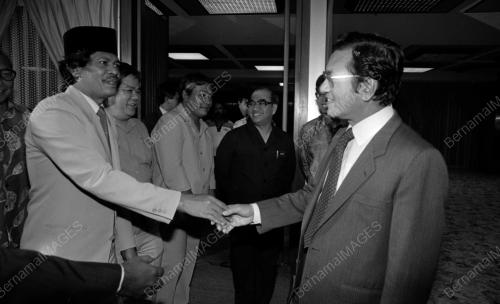 KL10_09102015_MAHATHIR