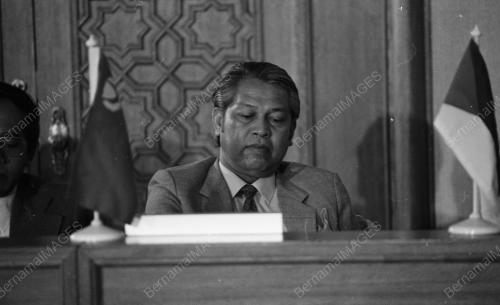KL10_09102015_MESYUARAT