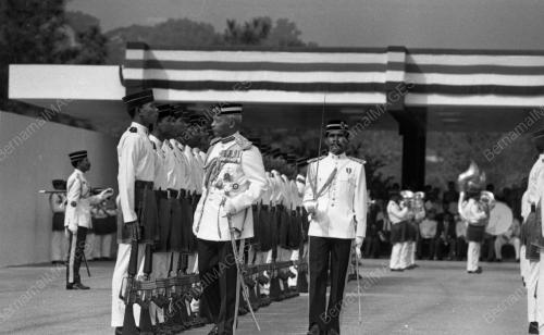KL10_10032015_AGONG_RASMI