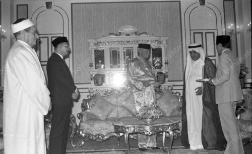 KL10_10032015_DUTA_ARAB