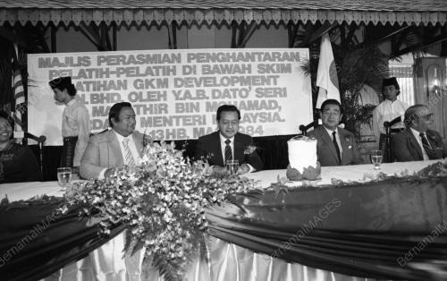KL10_10032015_PELATIH
