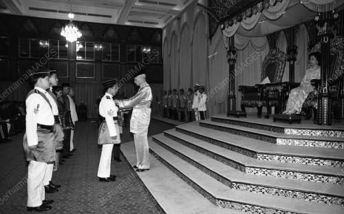 KL10_10032015_PENGURNIAAN