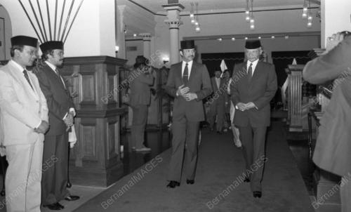 KL10_10032015_SULTAN_AGONG