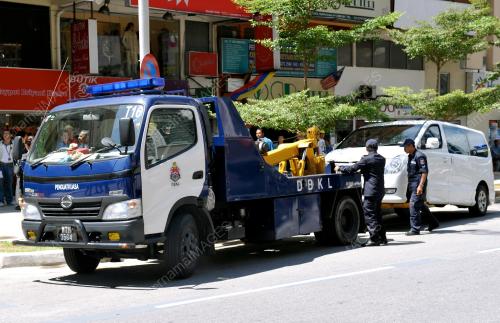 KL10_10042012_DBKL