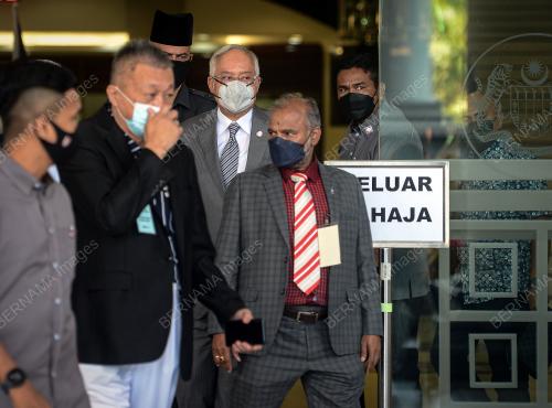 DATUK SERI NAJIB TUN RAZAK