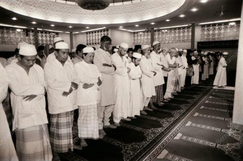 SEMBAHYANG GHAIB