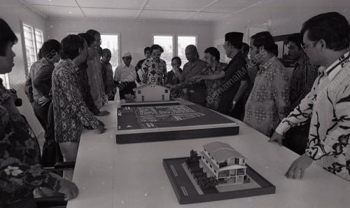 HARUN IDRIS