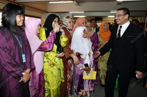 HISHAMMUDDIN TUN HUSSEIN