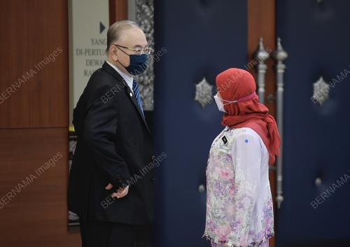 DATUK SERI DR WEE KA SIONG