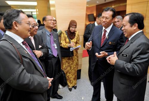 KL10_11062012_PARLIMEN