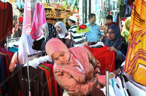 TINJAUAN PUSAT MEMBELI BELAH
