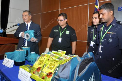 KL10_12072013_DADAH2