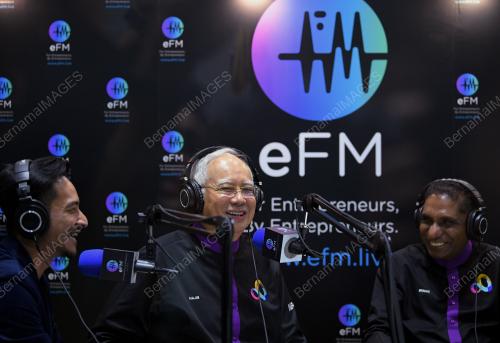 KL10_12122017_NAJIB_BN201712023142