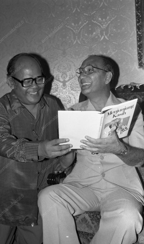 KL10_13012015_LANCAR_BUKU