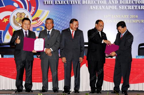 KL10_13012016_HANDOVER