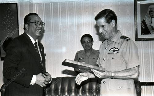 KL10_130390_MINDEF