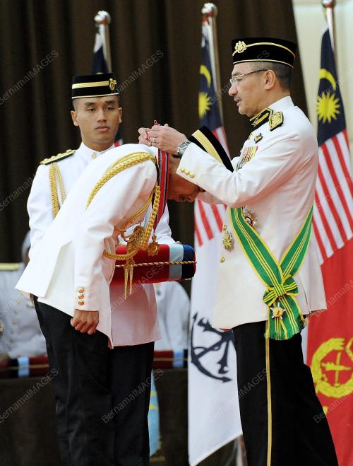 KL10_13042015_ATM