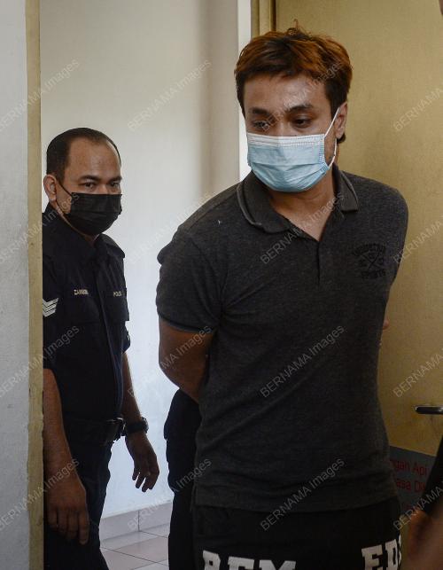 KES SAMUN PENYAMPAI BERITA
