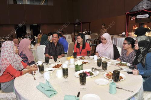 KL10_13062016_MEDIA_PETRONAS