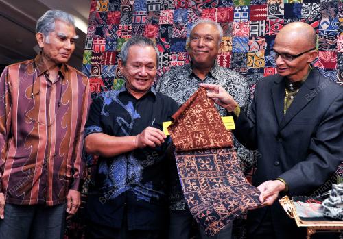 KL10_13092012_KOLEKSI_BATIK