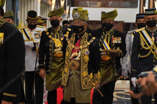 AL-SULTAN ABDULLAH RI'AYATUDDIN AL-MUSTAFA BILLAH SHAH
