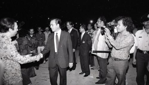 DR. MAHATHIR MOHAMAD