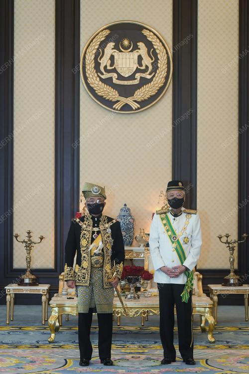 AL-SULTAN ABDULLAH RI'AYATUDDIN AL-MUSTAFA BILLAH SHAH