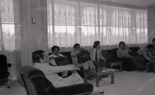 DR. MAHATHIR MOHAMAD