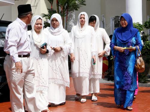 ERNI DEKRITAWATI YULIANA BUKHAIRI