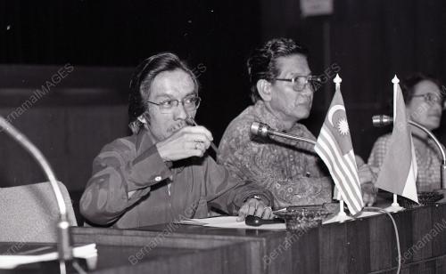 MAJLIS BAHASA INDONESIA-MALAYSIA