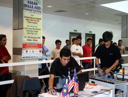 PERTANDING KEMAHIRAN ASEAN KE-7