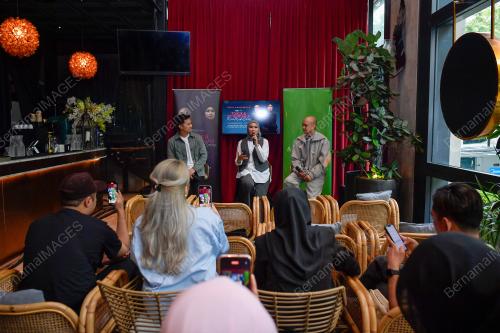 KONSERT PERTAMA TOMOK DAN SITI NORDIANA