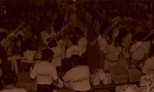 KL10_150190_PEMBENTANGAN