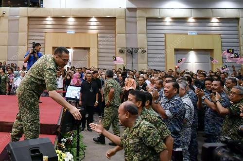 KL10_15022018_ATM_BN201802148999