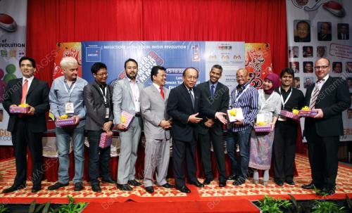 DATUK SERI DR RAIS YATIM