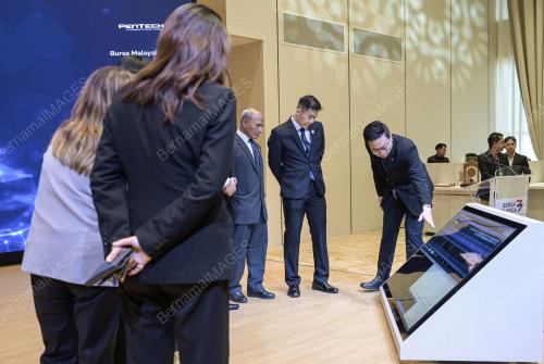 PENTECH HOLDINGS BHD LISTING CEREMONY