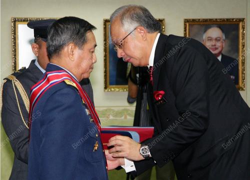 MOHD NAJIB TUN RAZAK
