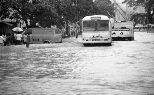 KL10_16012015_BANJIR_KILAT