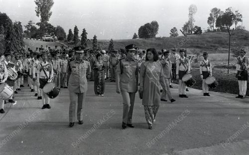KL10_160690_PERSARAAN