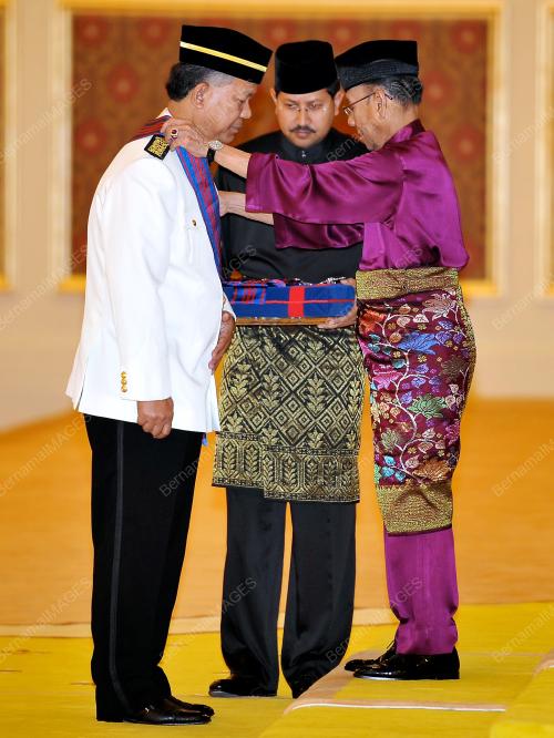 KL10_16102012_AGONG_DARJAH