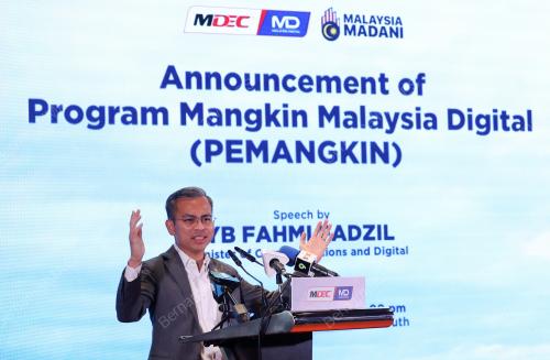 FAHMI FADZIL