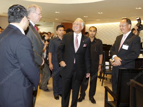 MOHD NAJIB TUN ABDUL RAZAK