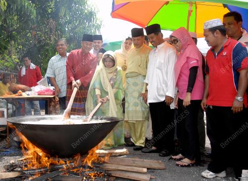 SHAHRIZAT ABDUL JALIL