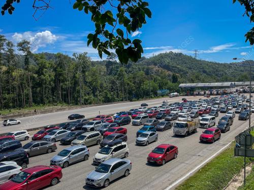 PLAZA TOL TOL BENTONG SESAK