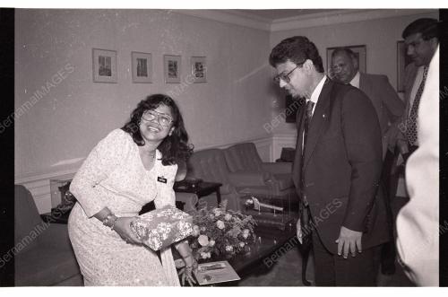 TRINIDAD MINISTER CALLS ON RAFIDAH