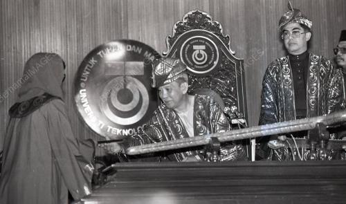 SULTAN ISKANDAR