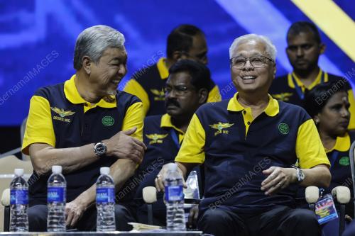 DATUK SERI ISMAIL SABRI YAAKOB